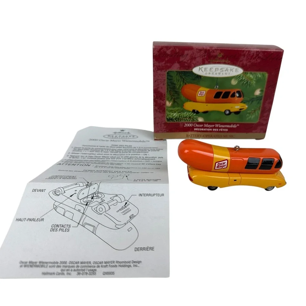 Hallmark Keepsake 2000 Oscar Mayer Wienermobile Musical Ornament 2001 Boxed